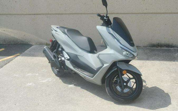 New 2025 HONDA PCX