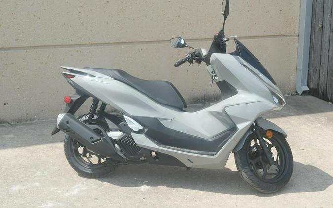 2025 HONDA PCX