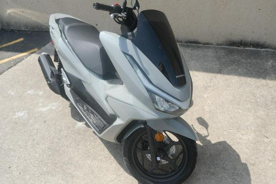 New 2025 HONDA PCX