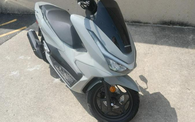 New 2025 HONDA PCX