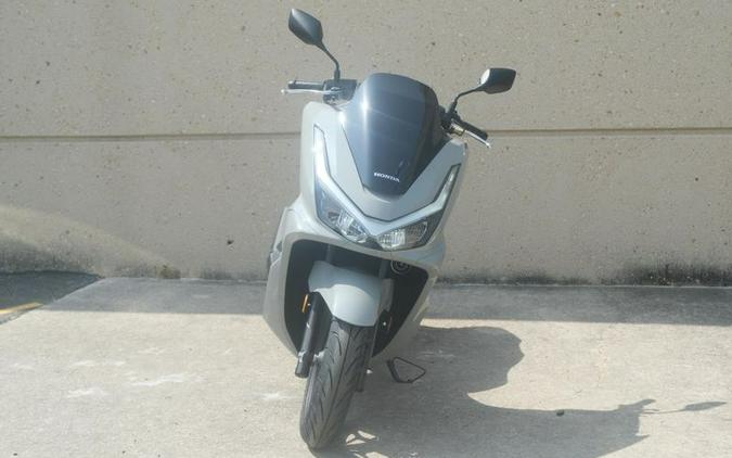 New 2025 HONDA PCX