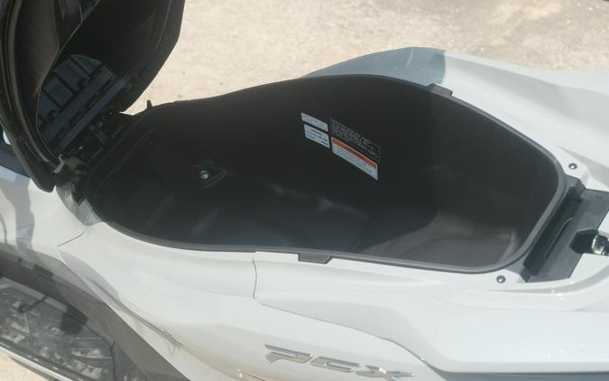 2025 HONDA PCX