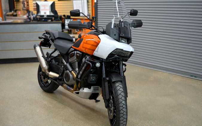 2021 Harley-Davidson® Pan America™ 1250 Special Baja Orange/Stonewashed White Pearl