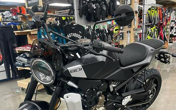 2025 Husqvarna Svartpilen 801