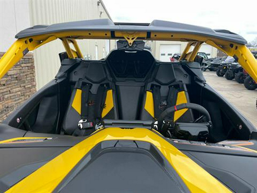 2024 Can-Am Maverick R X RS 999T DCT