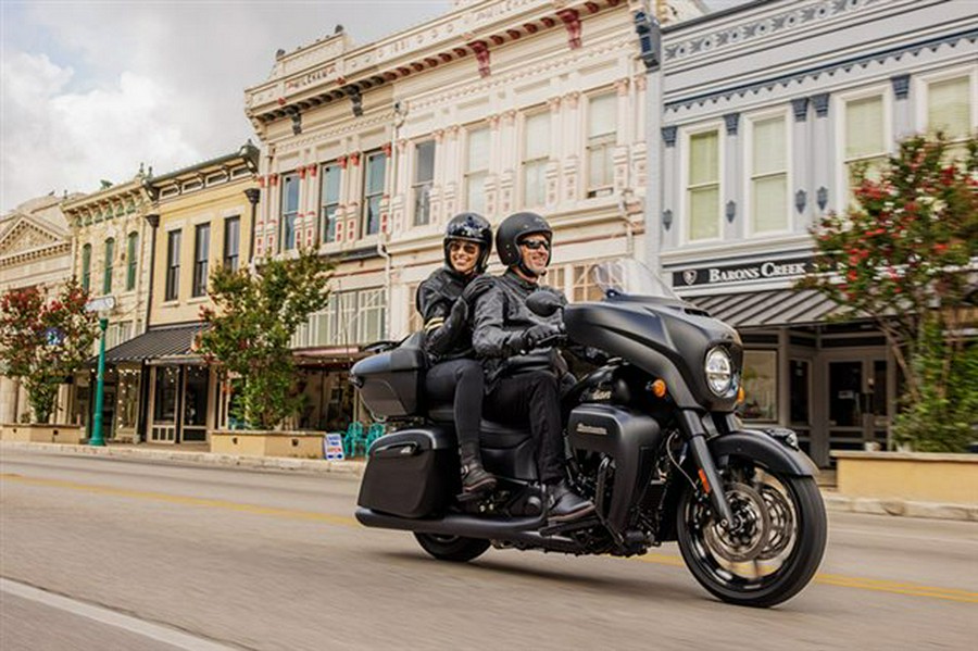 2024 Indian Motorcycle Roadmaster Dark Horse with PowerBand Audio Package