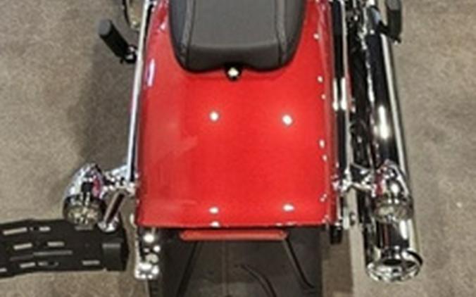 2025 Harley-Davidson Softail FXBR - Breakout