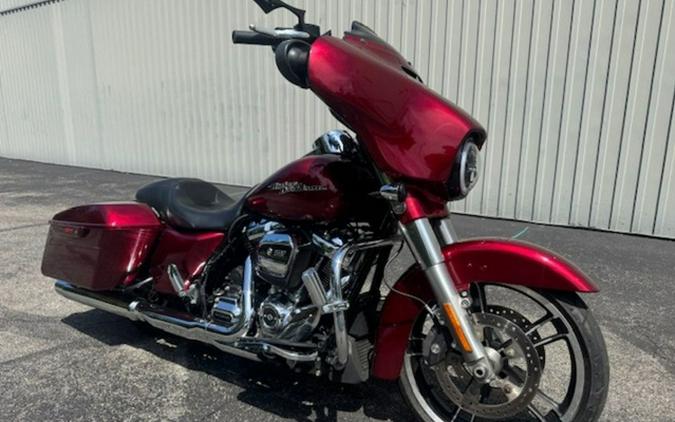 2017 Harley-Davidson FLHXS - Street Glide Special