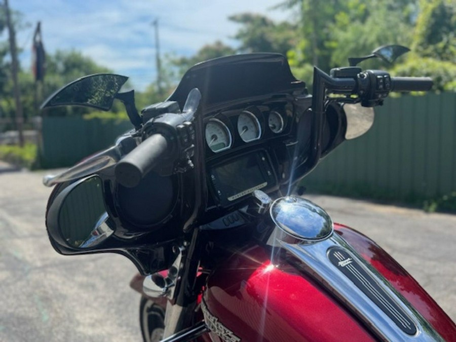 2017 Harley-Davidson FLHXS - Street Glide Special