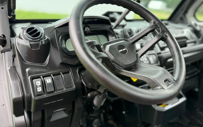 2020 Can-Am Defender Limited HD10