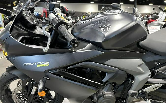 2025 Triumph Daytona 660 Satin Granite/Satin Black