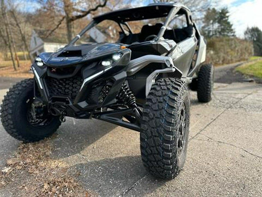 2024 Can-Am Maverick R X RS with Smart-Shox