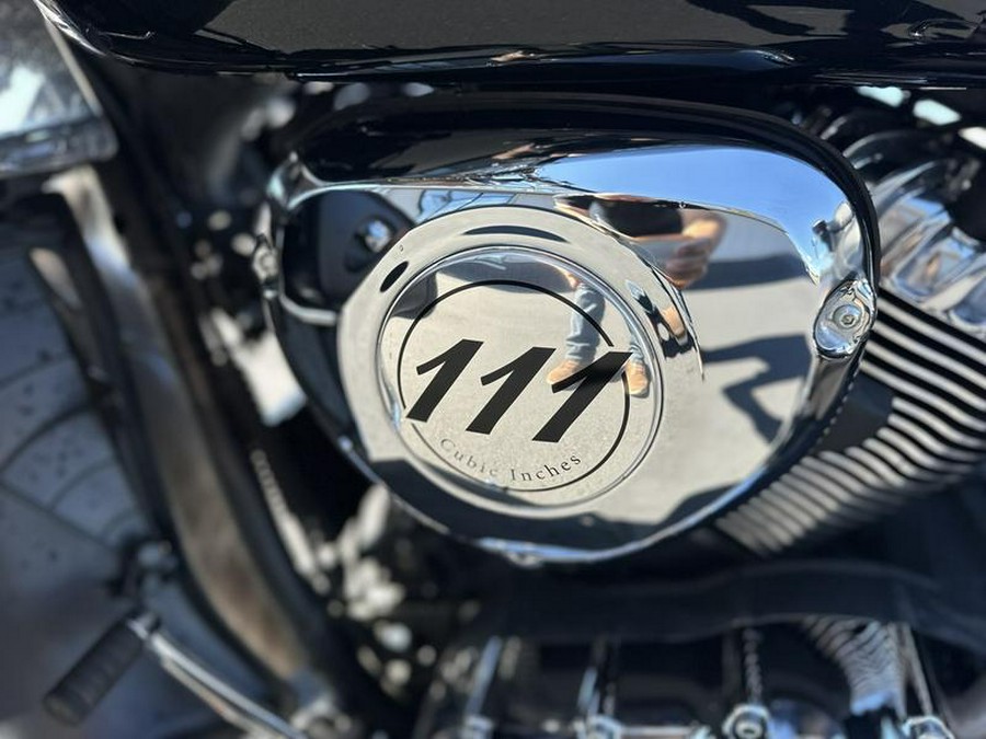 2018 Indian Motorcycle® Roadmaster® ABS Polish.Bronze Over Thund.Black w/Silver Pinst.