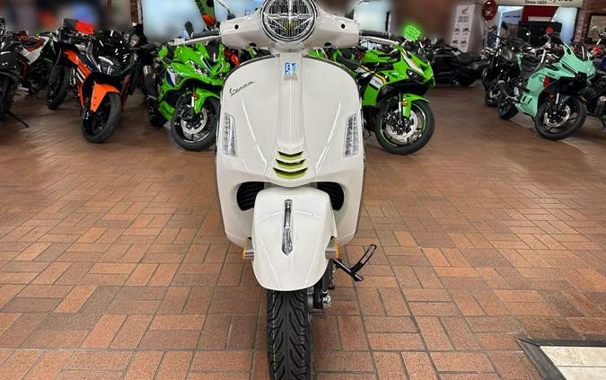 2025 Vespa GTS 310