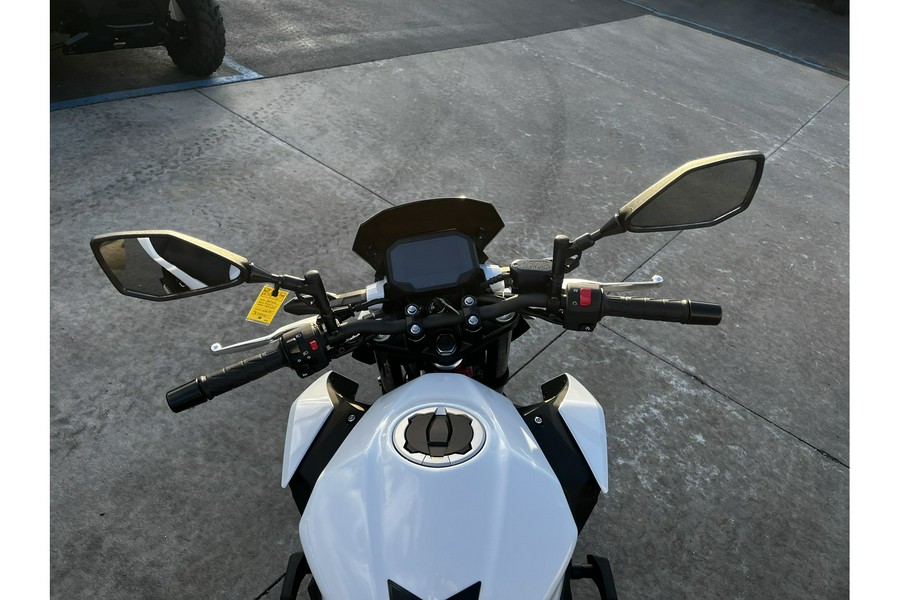 2026 Kawasaki Z500 SE ABS