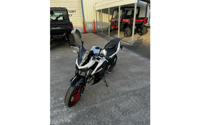 2026 Kawasaki Z500 SE ABS