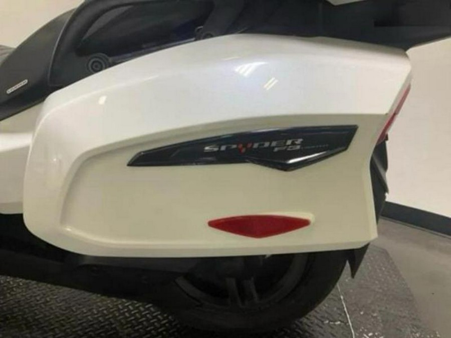 2019 Can-Am® Spyder F3 Limited SE6