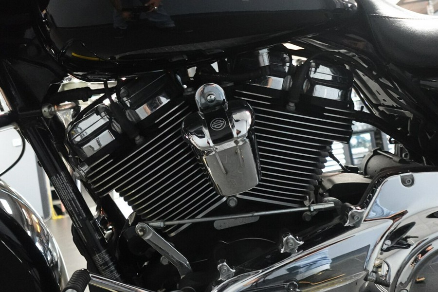 2017 Harley-Davidson Street Glide FLHX