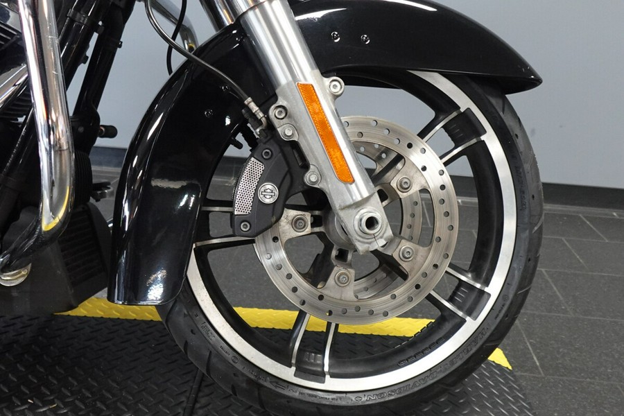 2017 Harley-Davidson Street Glide FLHX