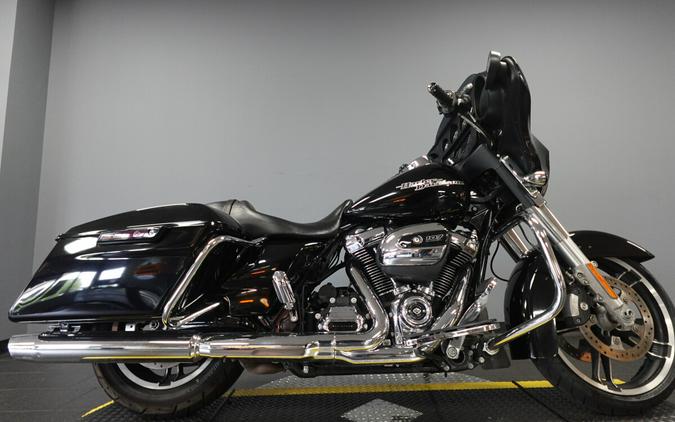2017 Harley-Davidson Street Glide FLHX