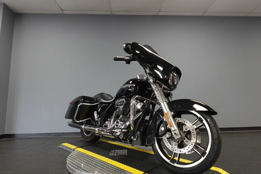 2017 Harley-Davidson Street Glide FLHX