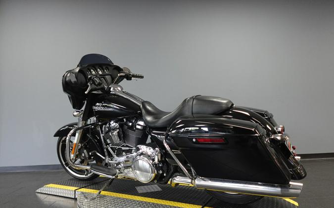 2017 Harley-Davidson Street Glide FLHX