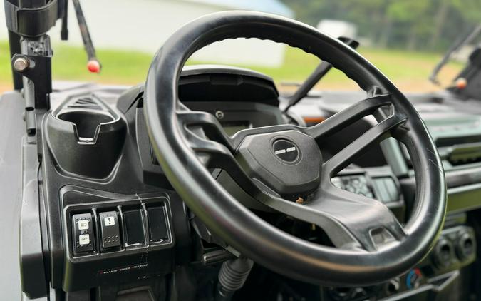 2022 Can-Am Defender XT HD9