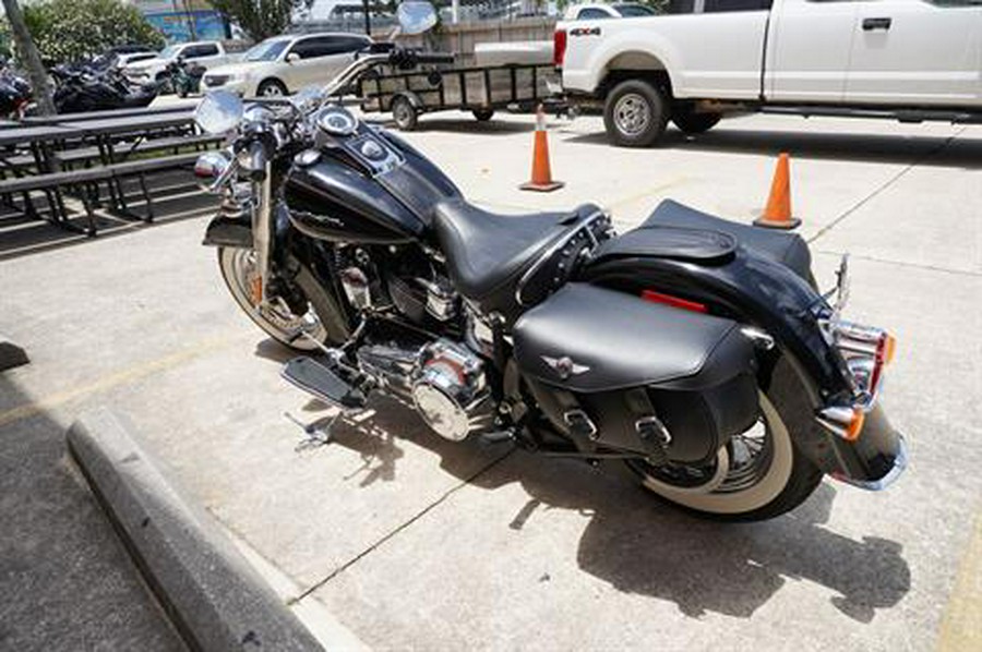 2016 Harley-Davidson Softail® Deluxe