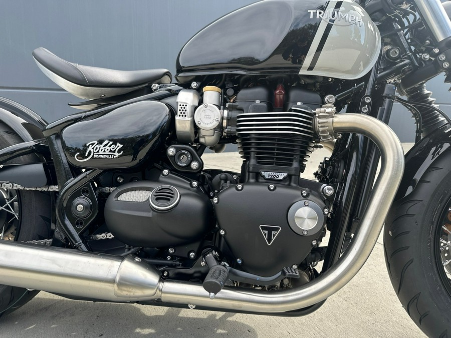 2024 TRIUMPH BONNEVILLE BOBBER