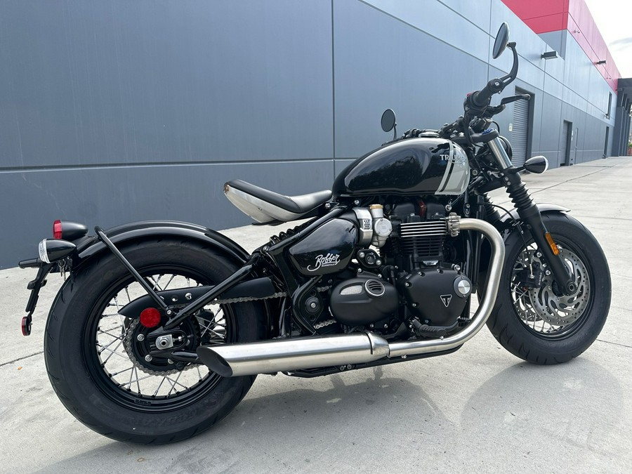 2024 TRIUMPH BONNEVILLE BOBBER