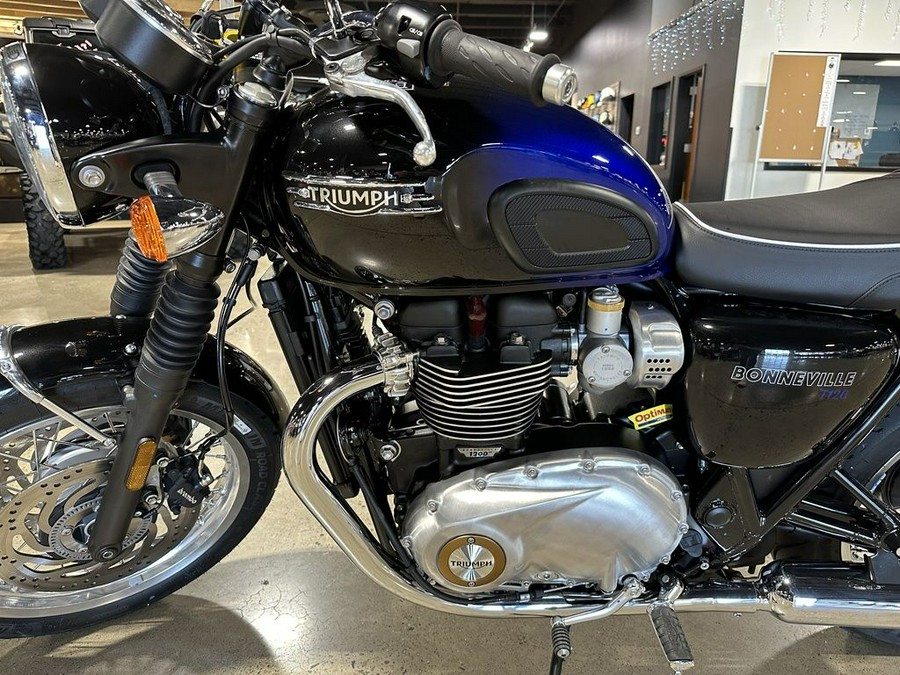 2024 Triumph Bonneville T120 Stealth Edition