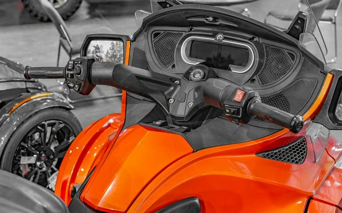 2019 Can-Am® Spyder® RT Limited Chrome