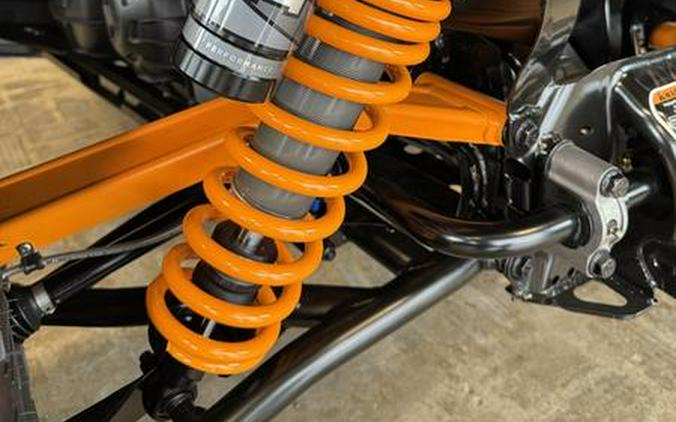 2025 Can-Am® Commander XT-P 1000R