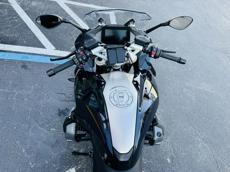 2022 BMW R 1250 RS Imperial Blue Metallic