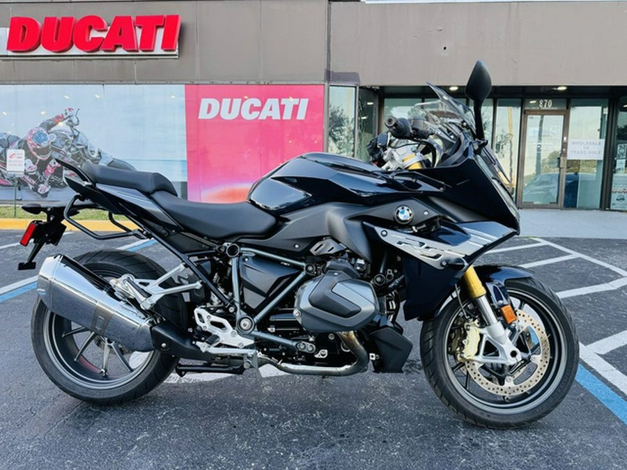 2022 BMW R 1250 RS Imperial Blue Metallic