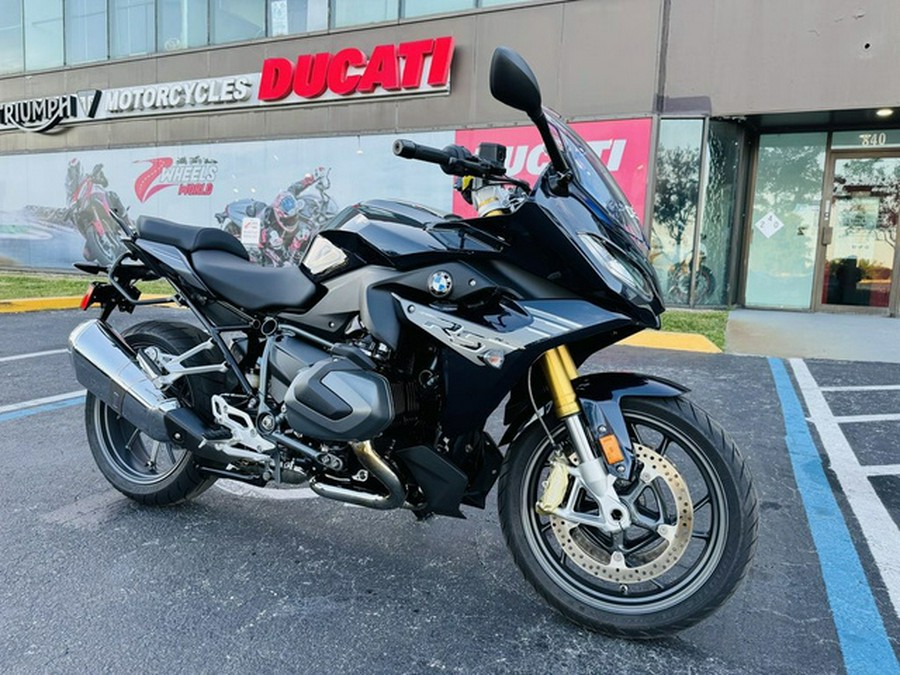 2022 BMW R 1250 RS Imperial Blue Metallic