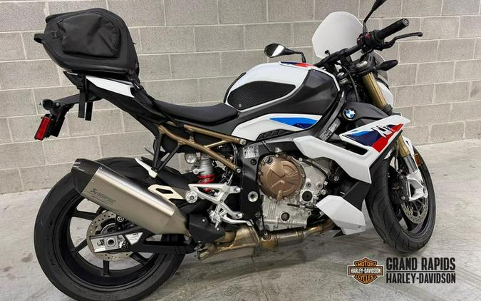 2024 BMW S 1000 R Light White/M Motorsport