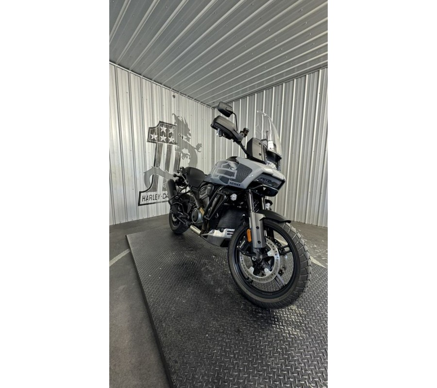 2025 Harley-Davidson PAN AMERICA 1250 SPECIAL