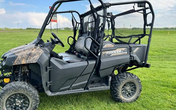 2021 Honda Pioneer 700-4 Deluxe