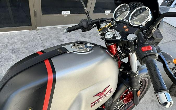 2016 Moto Guzzi V7 II Racer ABS
