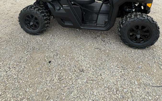 2026 Can-Am Defender DPS HD9