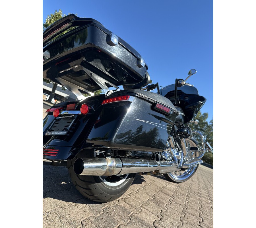 FLTRXS 2015 Road Glide Special