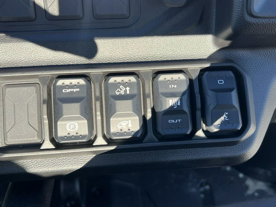 2025 CFMOTO UFORCE U10 Pro