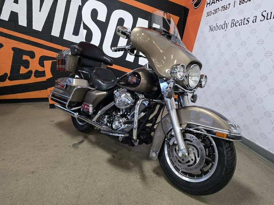 2004 Harley-Davidson® FLHTC - Electra Glide® Classic
