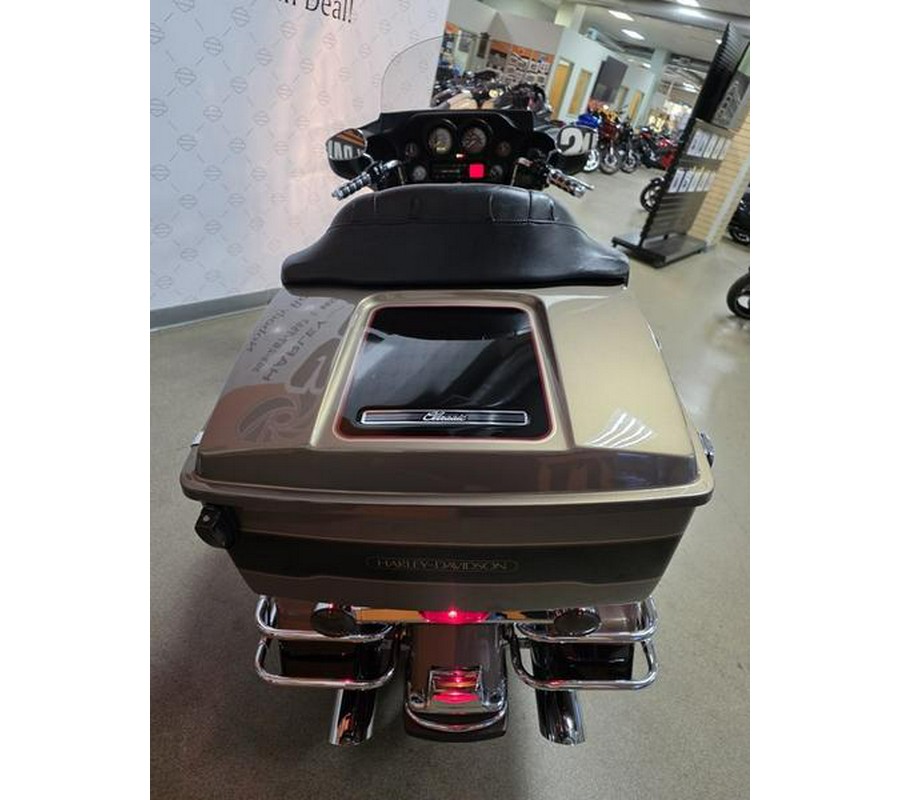 2004 Harley-Davidson® FLHTC - Electra Glide® Classic