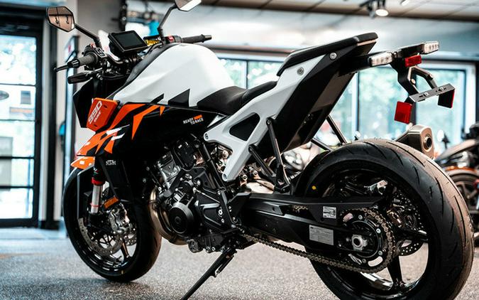 2027 KTM Duke 990