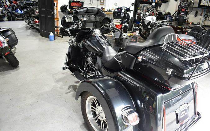 2018 Harley-Davidson Trike FLHTCUTG - Tri Glide Ultra