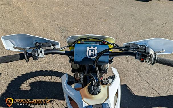 2024 Husqvarna TE 300