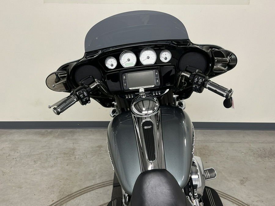 2016 Harley-Davidson Street Glide Special FLHXS