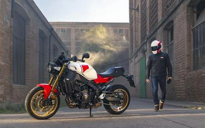 2025 Yamaha XSR900